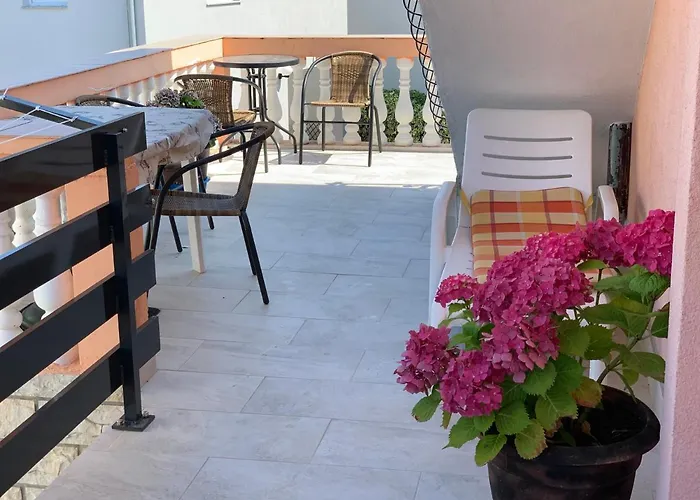 Apartman Vodice アパート ヴォディツェ